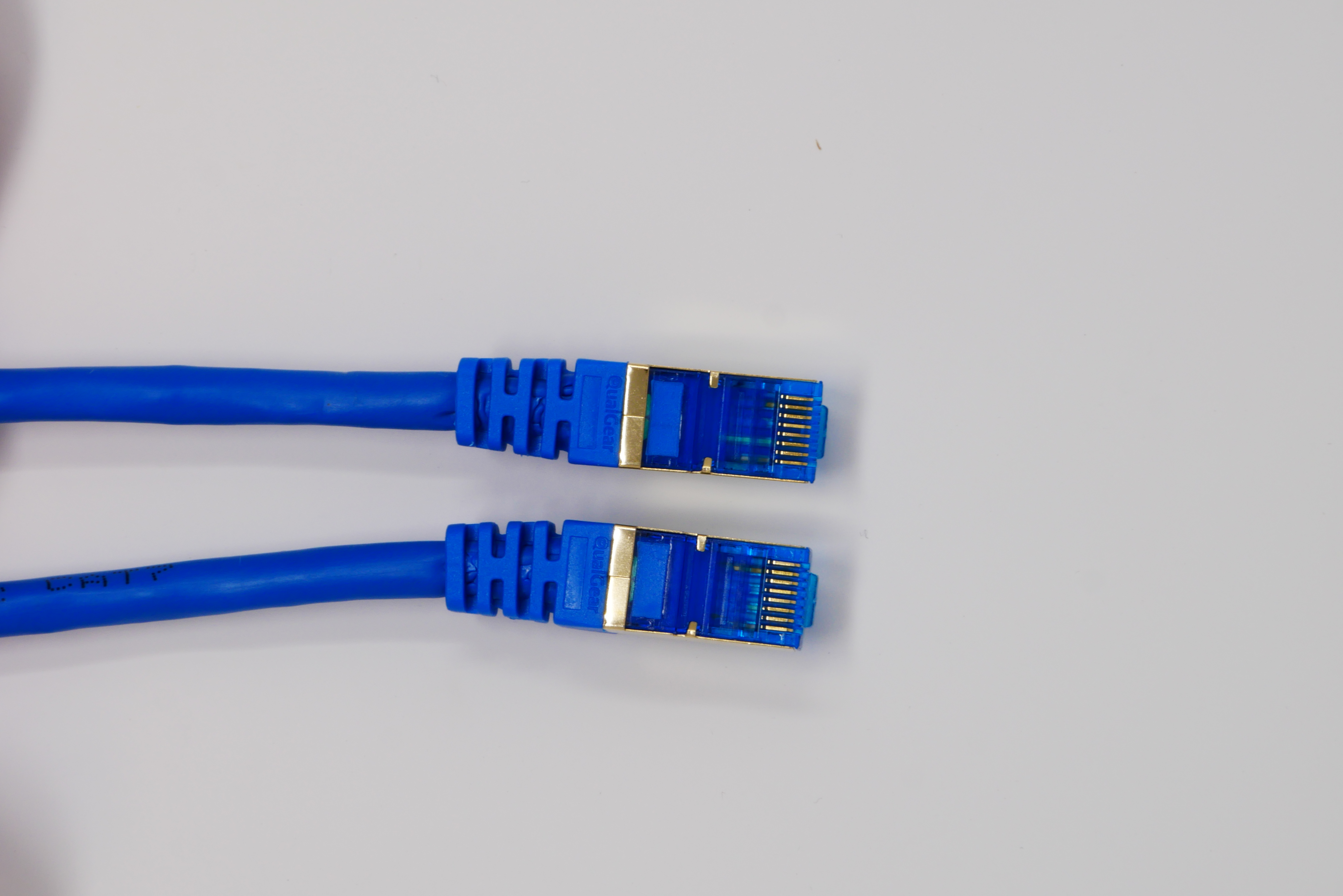 QualGear QG-CAT7R-100FT-BLU CAT 7 S/FTP Ethernet Cable Length 100 feet - 26 AWG, 10 Gbps, Gold Plated Contacts, RJ45, 99.99% OFC Copper, Color Blue 